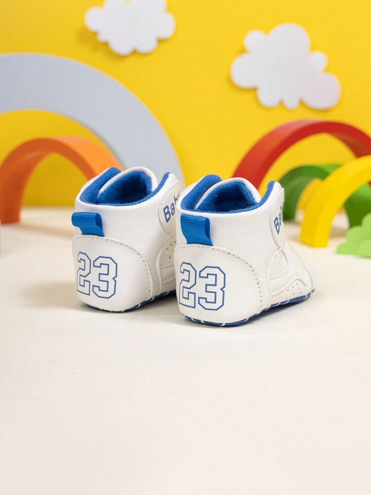 حذاء رياضي كاجوال للأولاد الرضع ذات تصميم شريط مرن