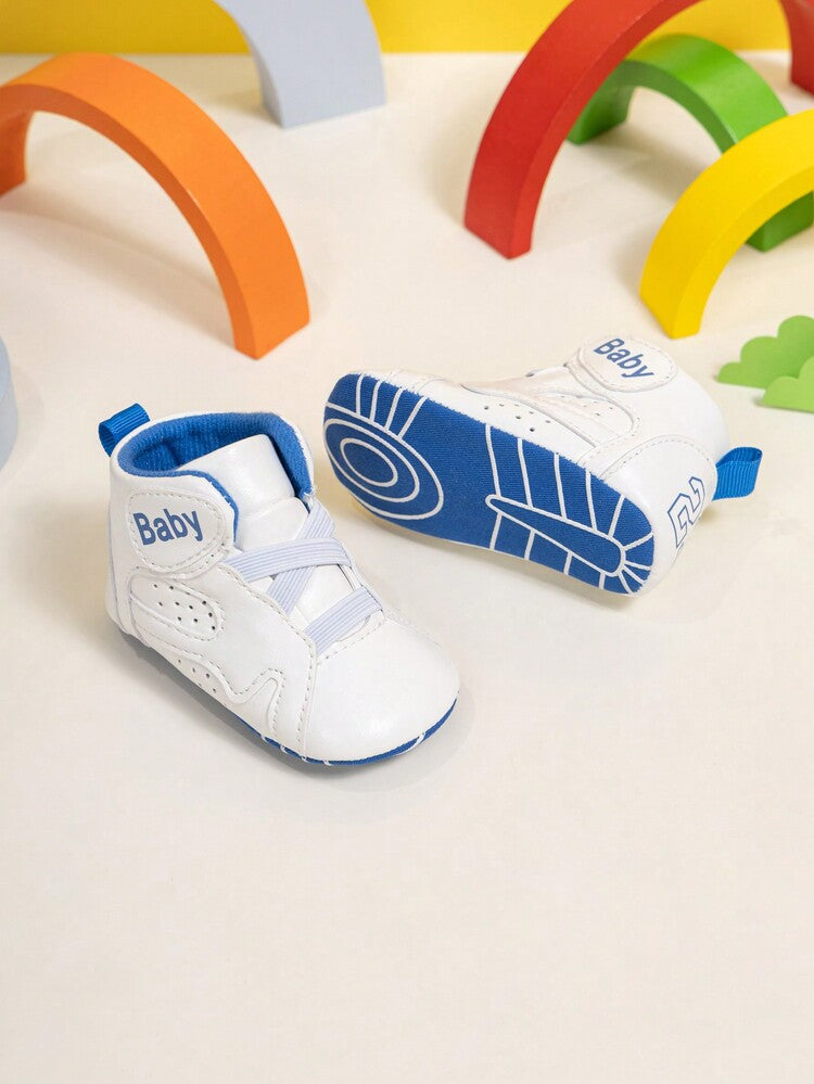حذاء رياضي كاجوال للأولاد الرضع ذات تصميم شريط مرن