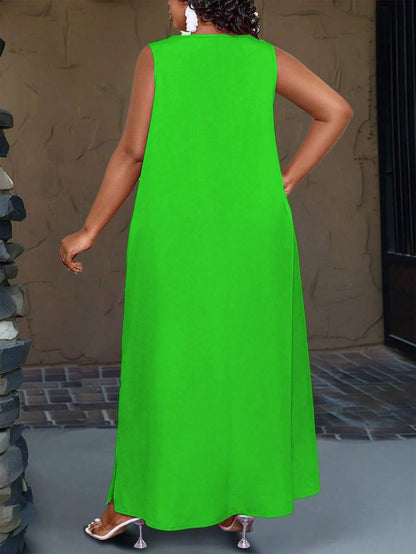 فستان ماكسي كاجوال بدون أكمام سادة للنساء بمقاسات كبيرة من shein