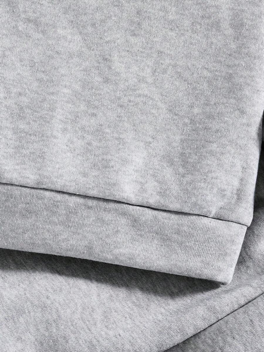 طقم سويت شيرت وبنطلون رياضي دافئ بياقة دائرية مطبوع عليه رسوم متحركة للأولاد الصغار Shein