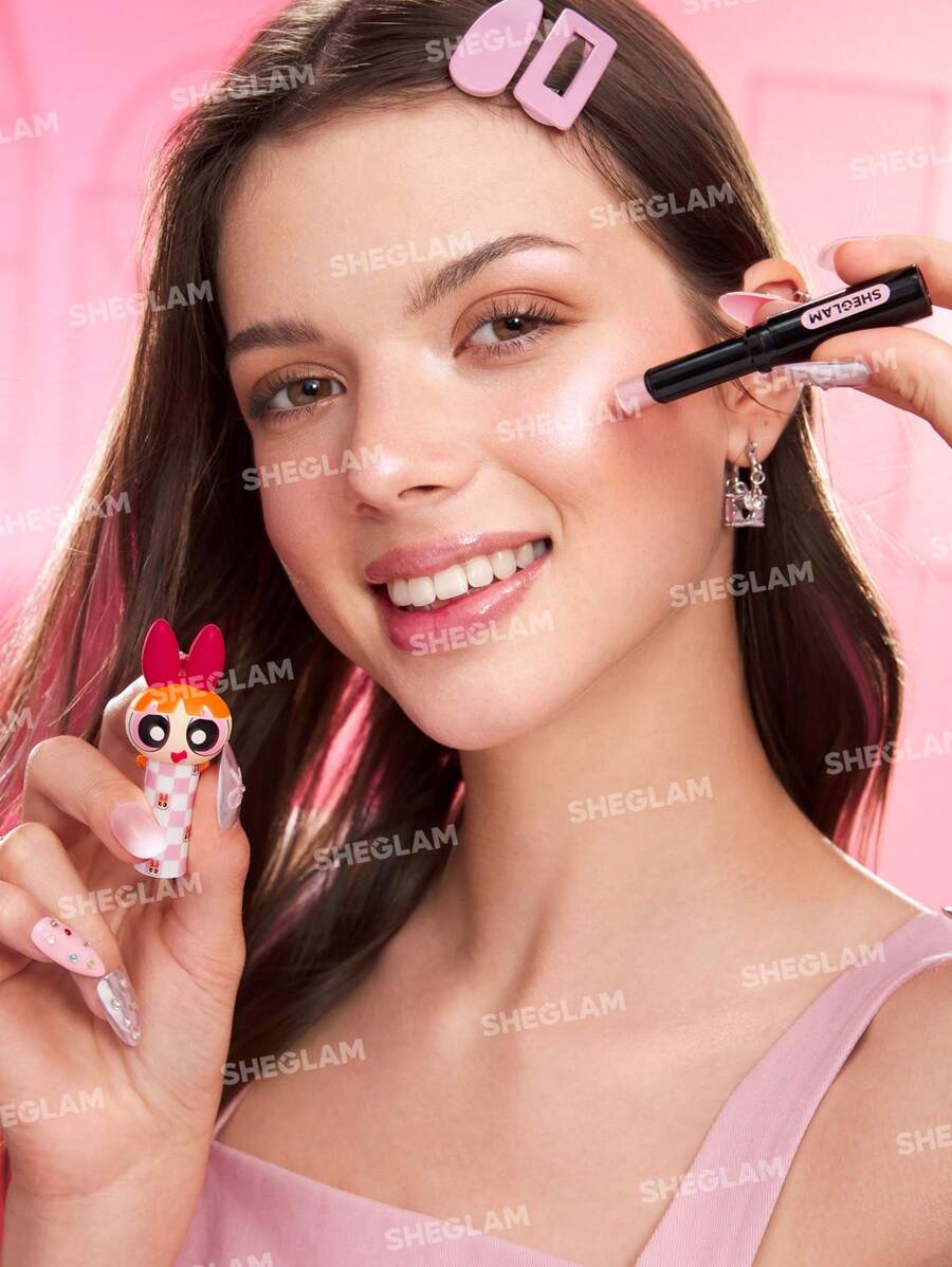 هايلايتر ستيك Power-Noia بدرجة Sugar من The Powerpuff Girls X SHEGLAM