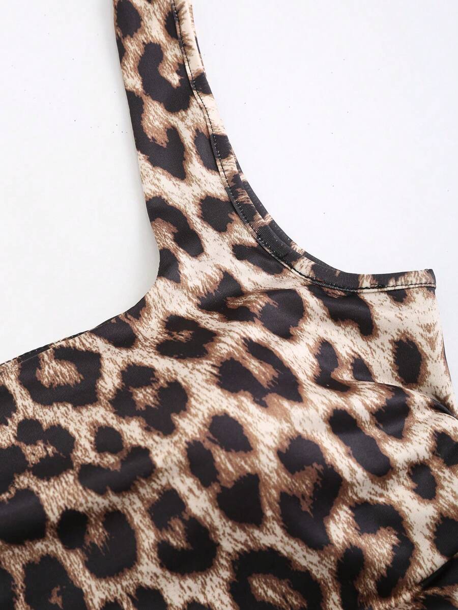 FavEase قطعة واحدة من قميص بدون أكمام كاجوال بنقشة جلد الفهد مناسب للصيف، مع حمالة صدر مدمجة