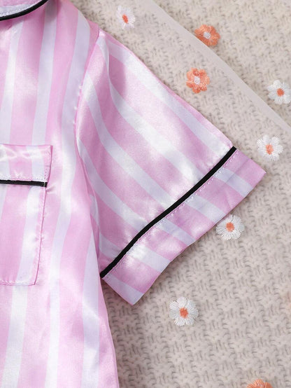 بلوزة نوم وشورت  مخطط ومطرز بخطوط متباينة للفتياتShein