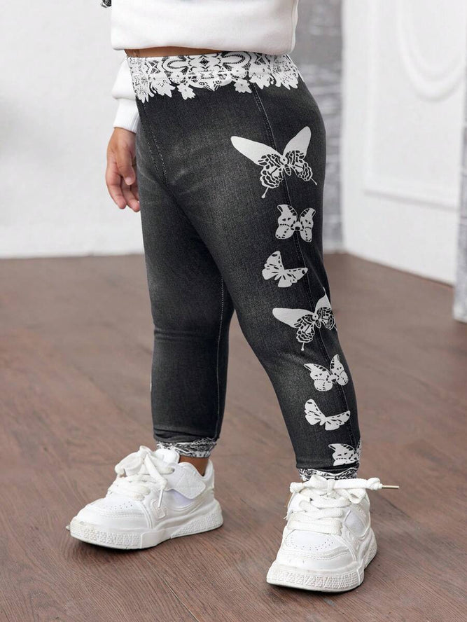 ليجنز بناتي محبوك بتصميم جينز ونقشة فراشات – مثالي للنزهات والمناسبات