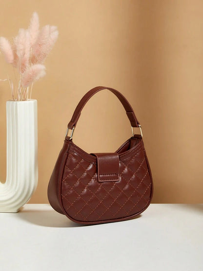 حقيبة كتف صغيرة أنيقة بتصميم بسيط