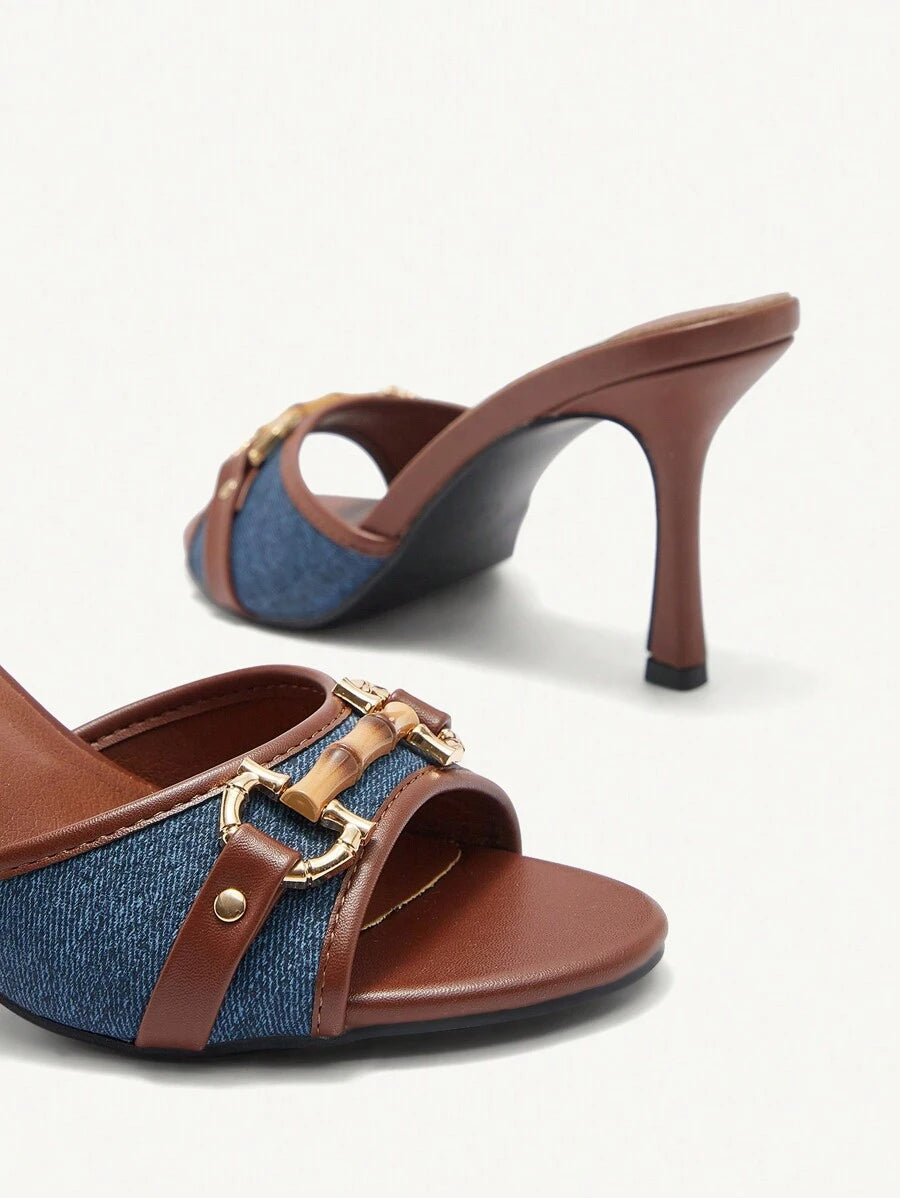 صندل نسائي بكعب عالٍ بسيط غير رسمي من CUCCOO BIZCHIC بلون سادة وديكور معدني