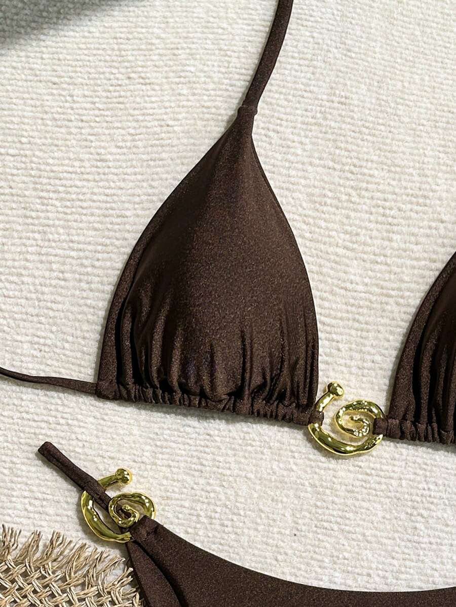 طقم بيكيني نسائي صيفي – لون سادة وأسلوب عصري وجذاب