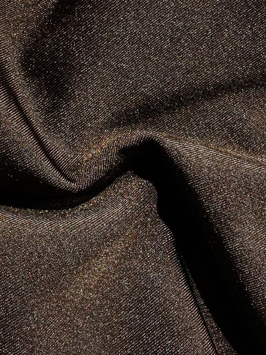 طقم بيكيني نسائي صيفي – لون سادة وأسلوب عصري وجذاب