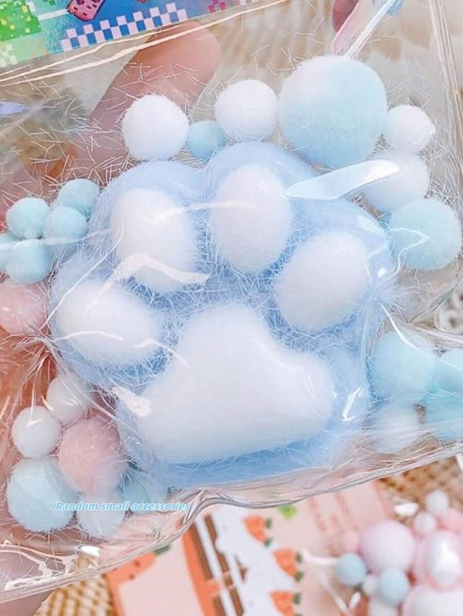 لعبة ضغط ناعمة على شكل مخلب قطة – Cat’s Paw لتخفيف التوتر (1 قطع)