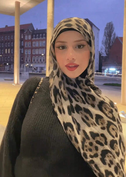 قطعة واحدة من الأوشحة النسائية بنقشة جلد الفهد البوهيمي