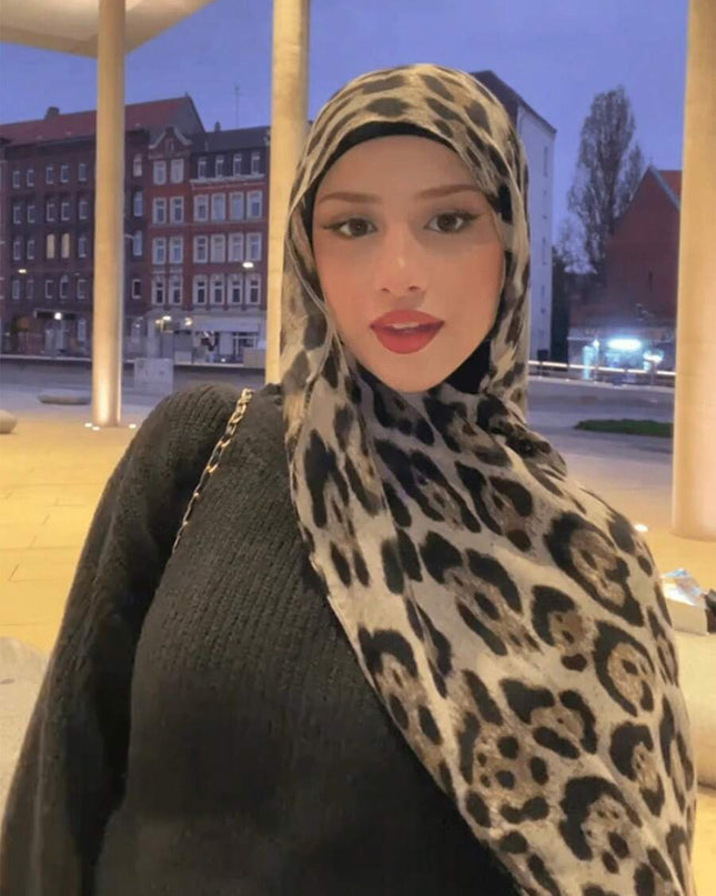 قطعة واحدة من الأوشحة النسائية بنقشة جلد الفهد البوهيمي