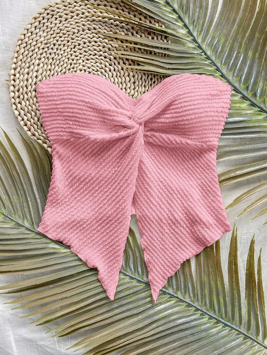 وب نسائي وردي محبوك بدون أكمام بتفصيل ملتف وحافة غير متناظرة