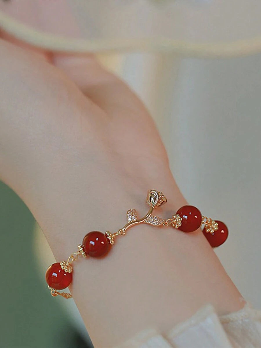 سوار حجر العقيق الأحمر مع كريستال و سلسلة ذهبية على شكل وردة