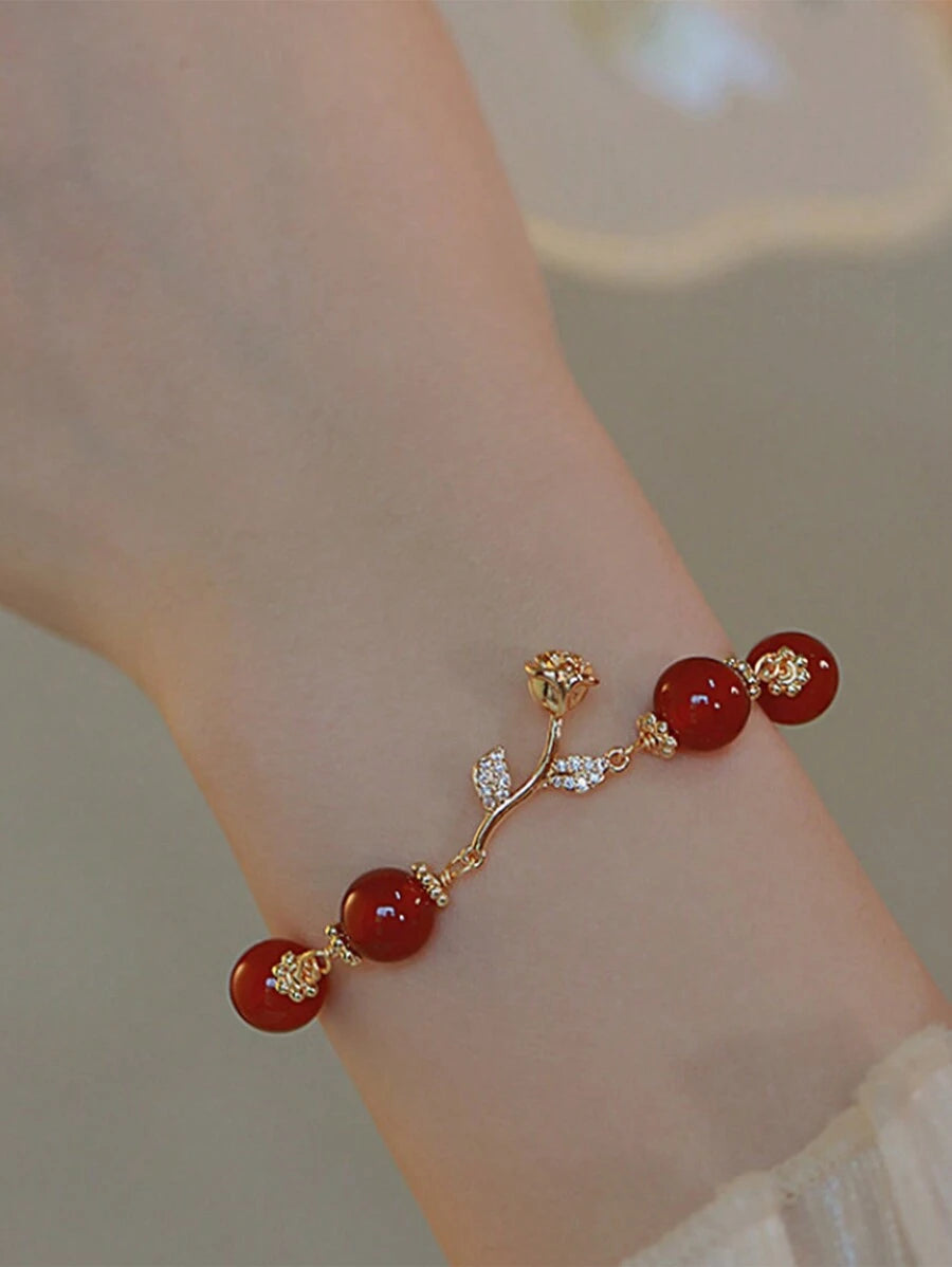 سوار حجر العقيق الأحمر مع كريستال و سلسلة ذهبية على شكل وردة