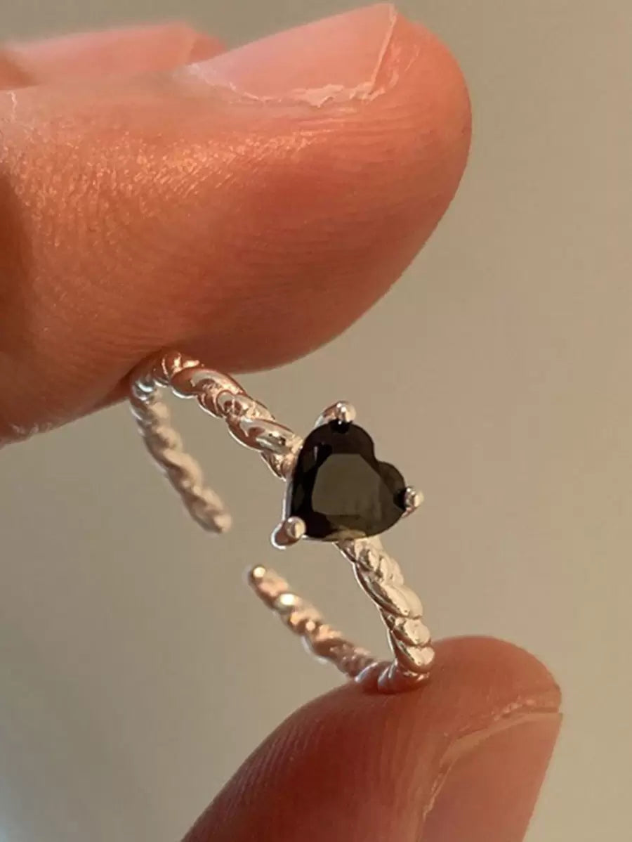 خاتم مفتوح قابل للتعديل على شكل قلب أسودShein