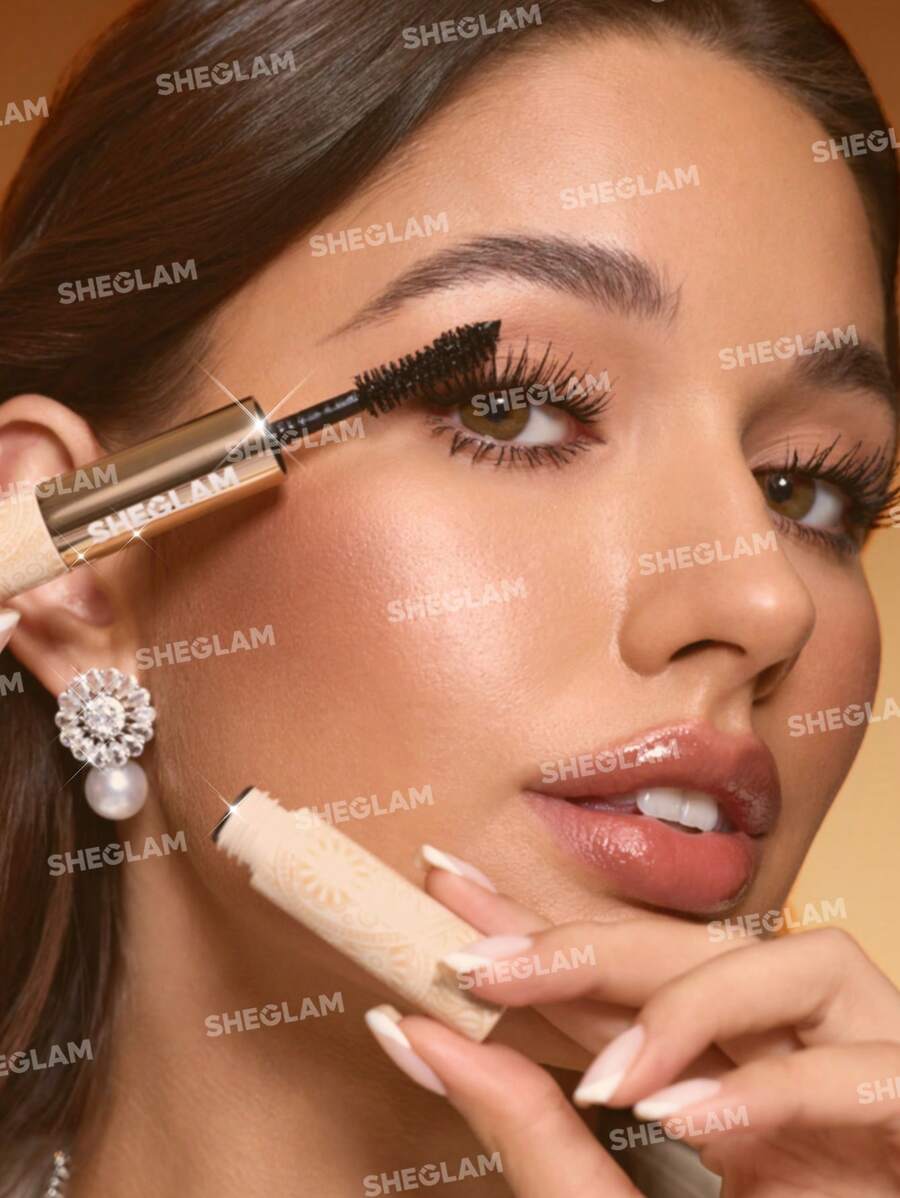 ماسكارا All-In-One بحبيبات ذهب 24 قيراط من شيجلام