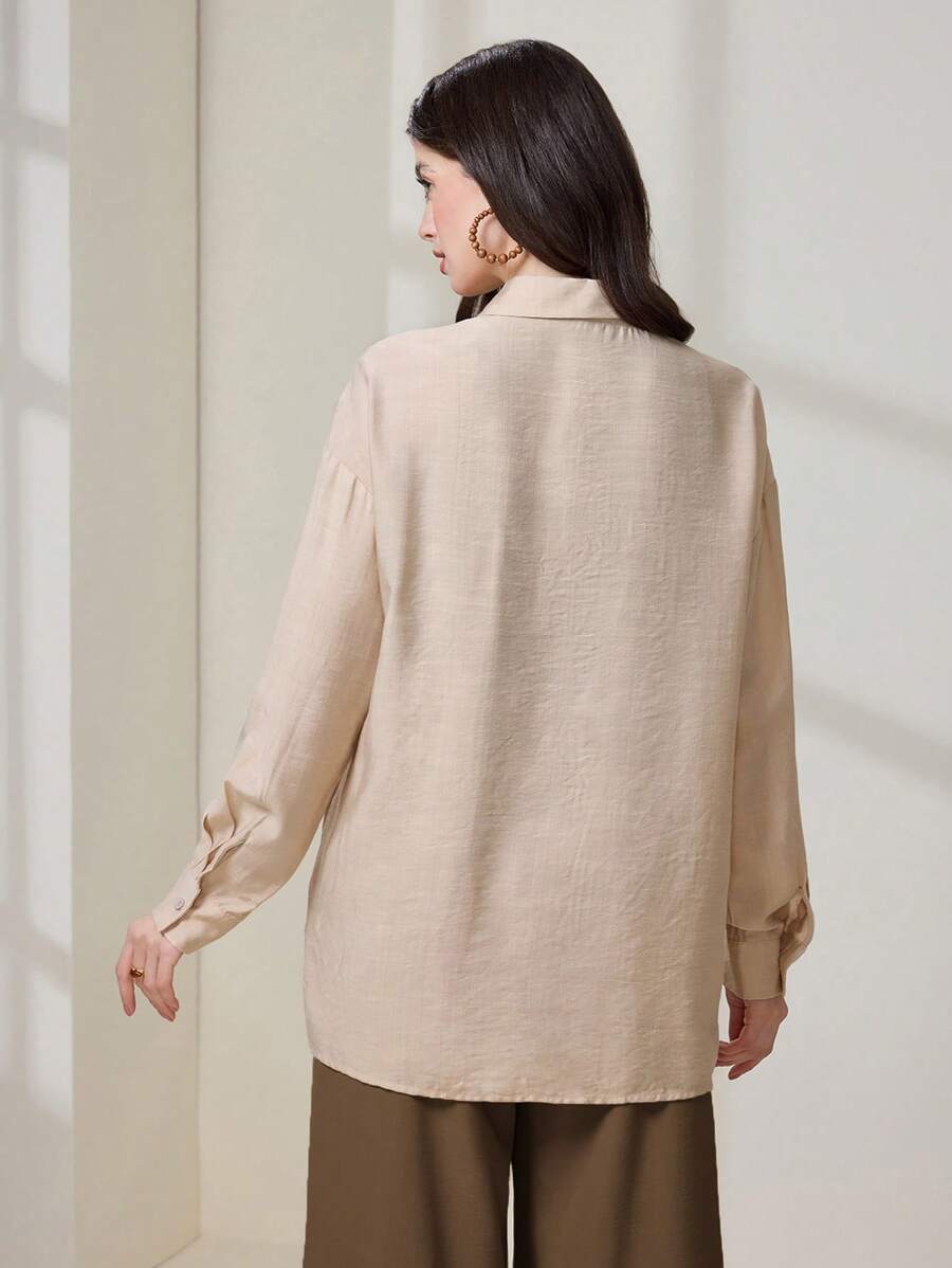 قميص نسائي كاجوال بأزرار من Veilorie بأكمام دولمان مطرزة بنباتات من shein