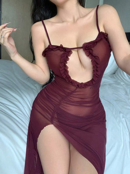 قميص نوم مثير من قماش شبكي شفاف بفتحة عالية وحواف مكشكشة _ shein