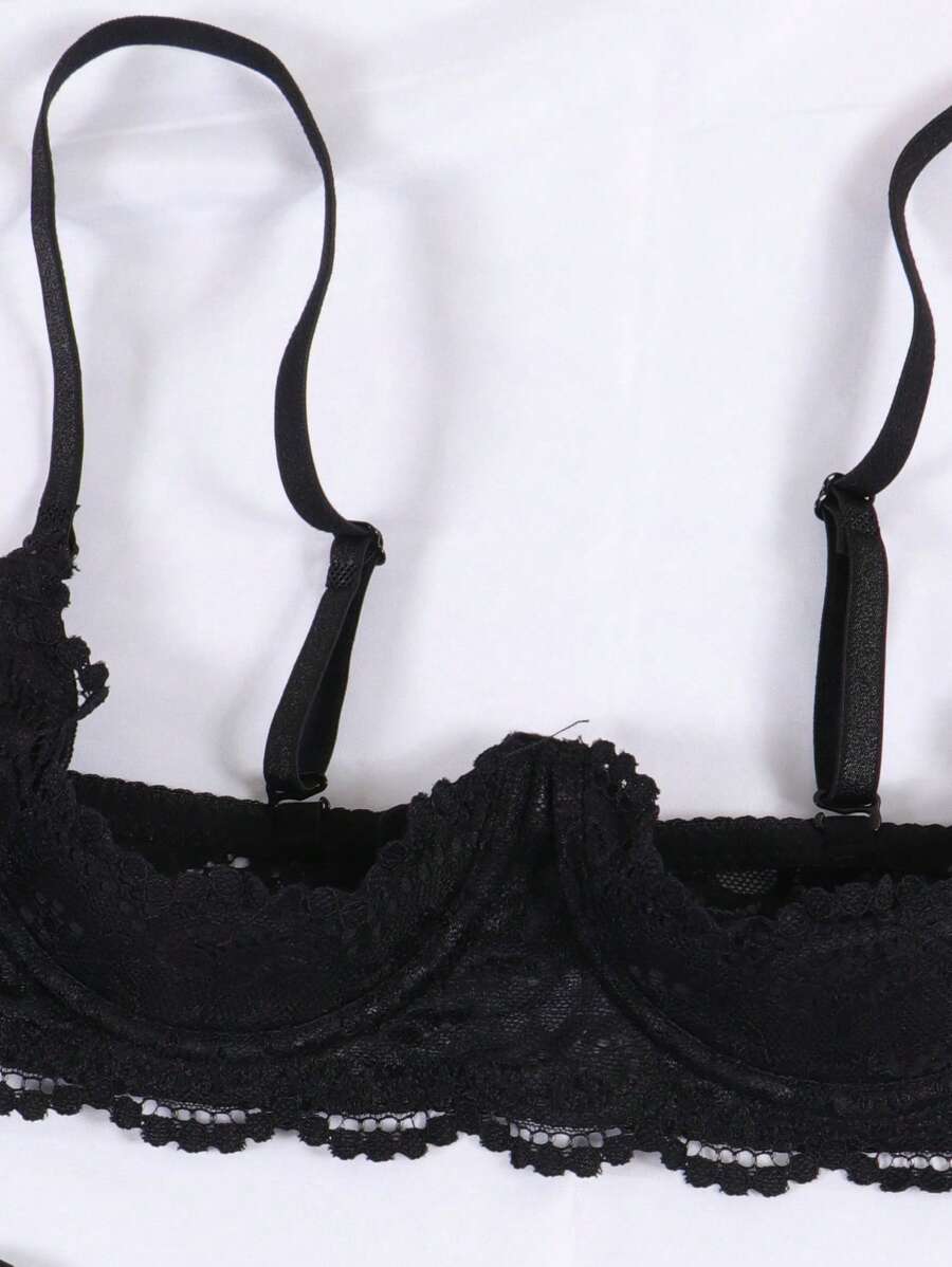 حمالة صدر دانتيل نصف كوب سوداء – تصميم جذّاب بحمالات