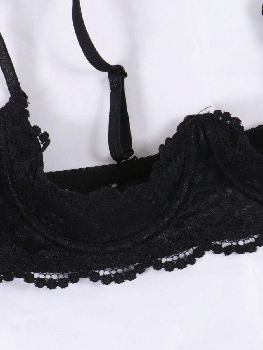 حمالة صدر دانتيل نصف كوب سوداء – تصميم جذّاب بحمالات