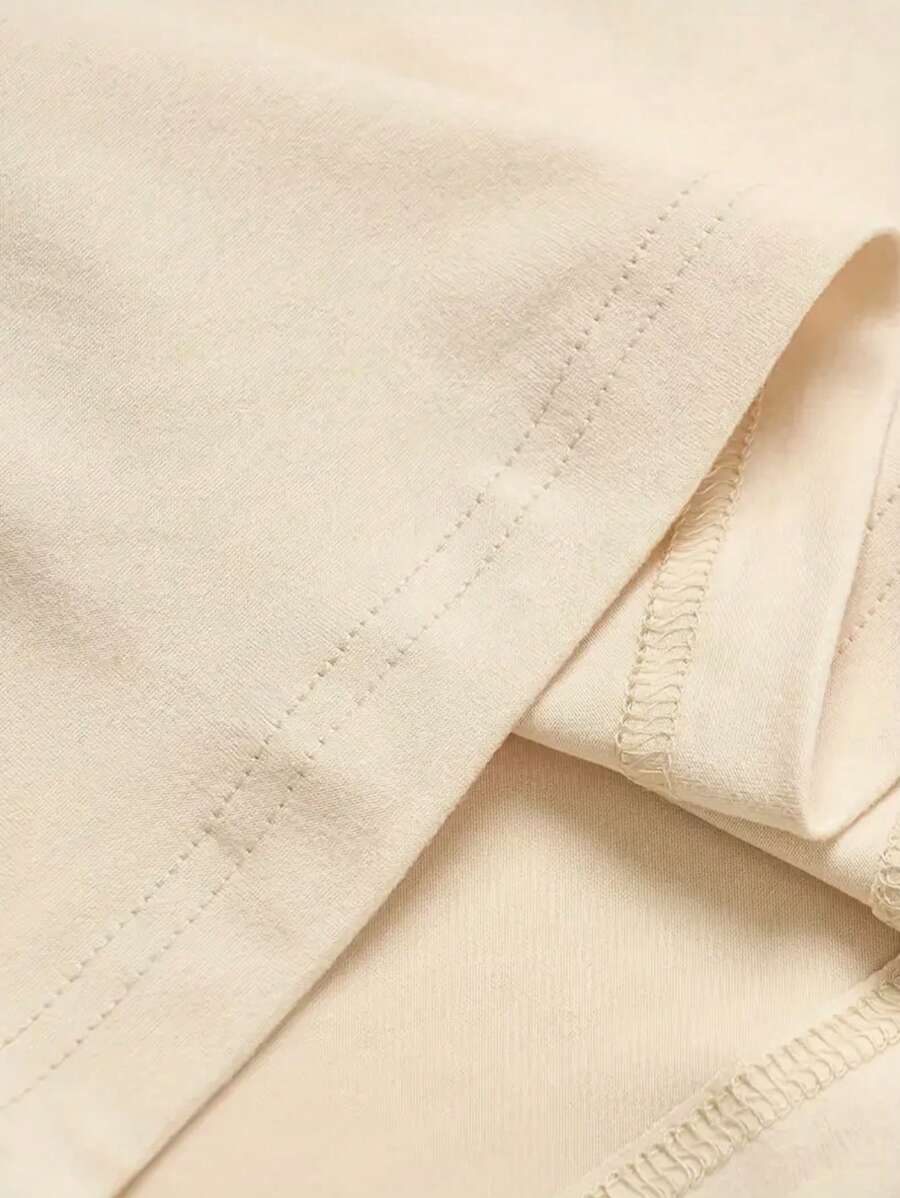 تي شيرت رجالي بأكمام قصيرة ورقبة دائرية Shein