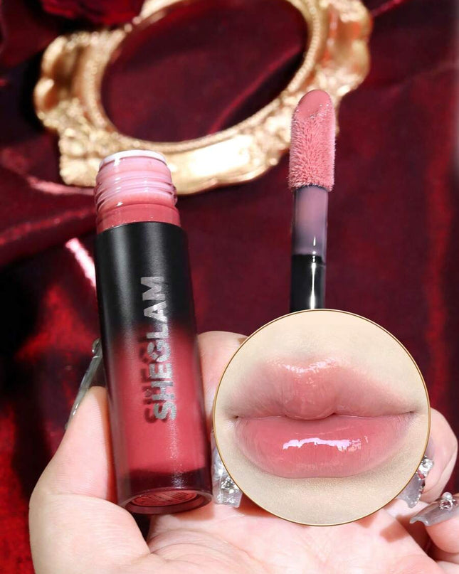 ملمع شفاه Ember Rose المرطب بدرجة Unconditional من شيجلام