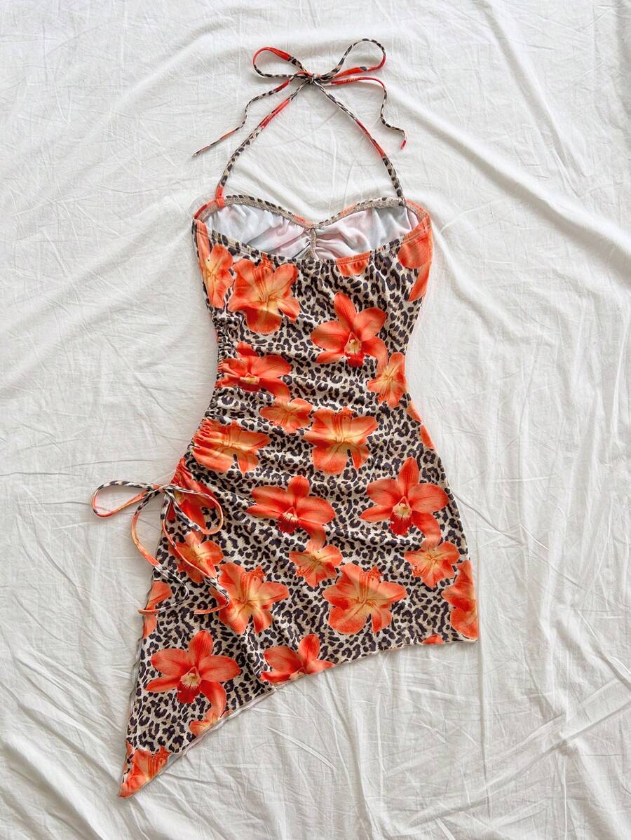 فستان قصير بنقشة جلد الفهد