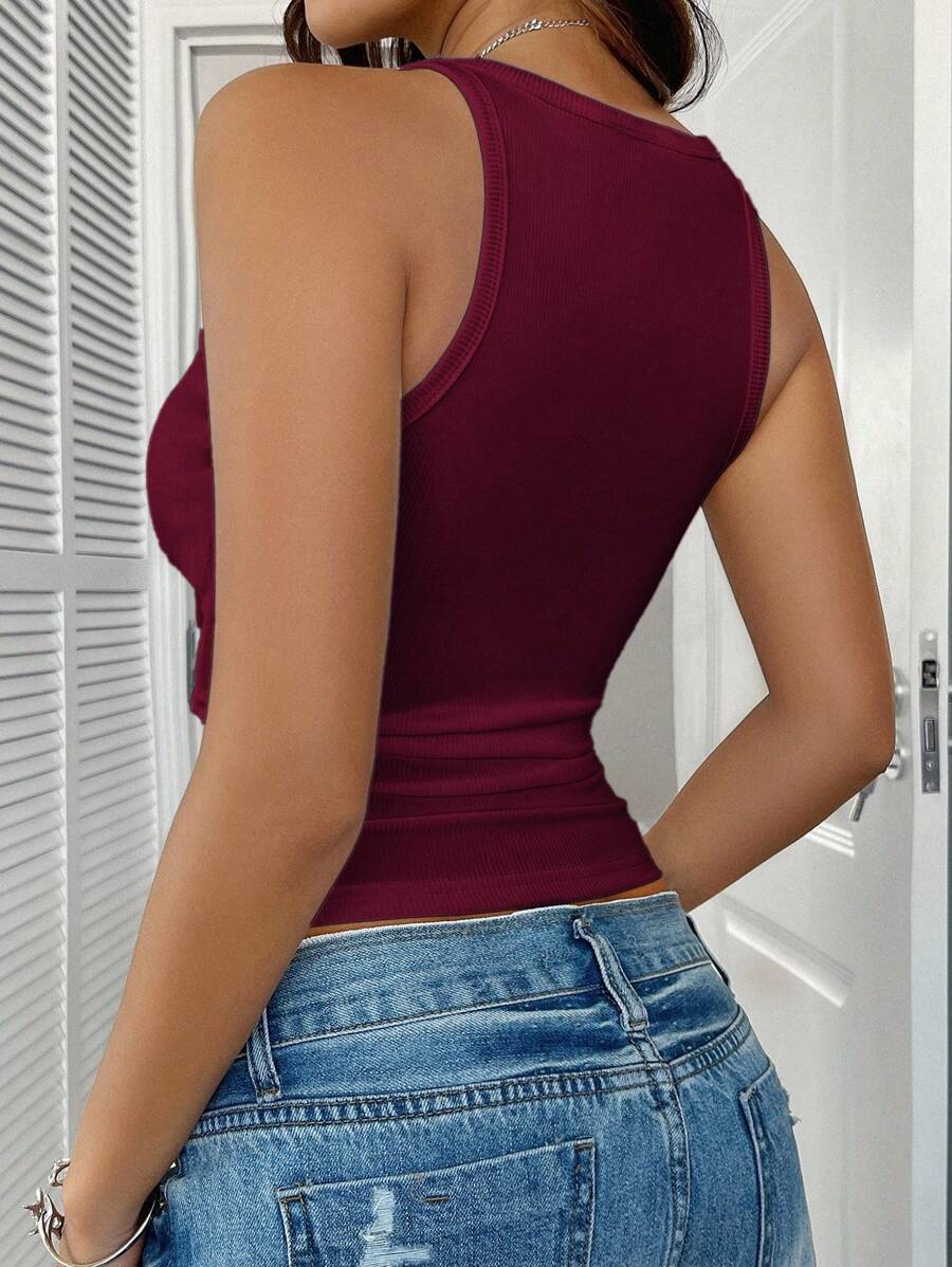 بلوزة رياضية بدون أكمام محبوكة بلون واحد من إيمري روزShein