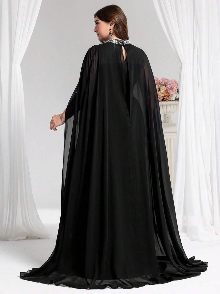 فستان سهرة من كوتيفا (مطرز بكثافة) من Shein