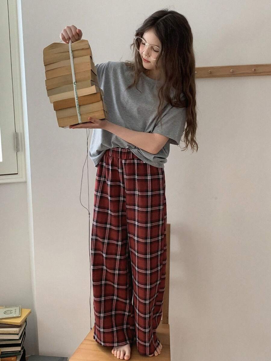 طقم تي شيرت هابيجوا للفتيات في مرحلة ما قبل المراهقة،، وبنطلون طويل منقوش