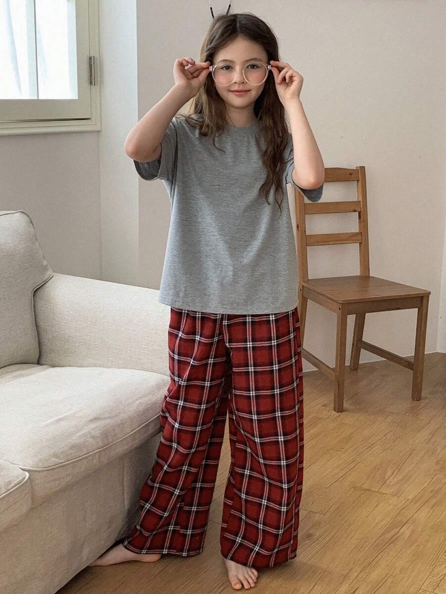 طقم تي شيرت هابيجوا للفتيات في مرحلة ما قبل المراهقة،، وبنطلون طويل منقوش