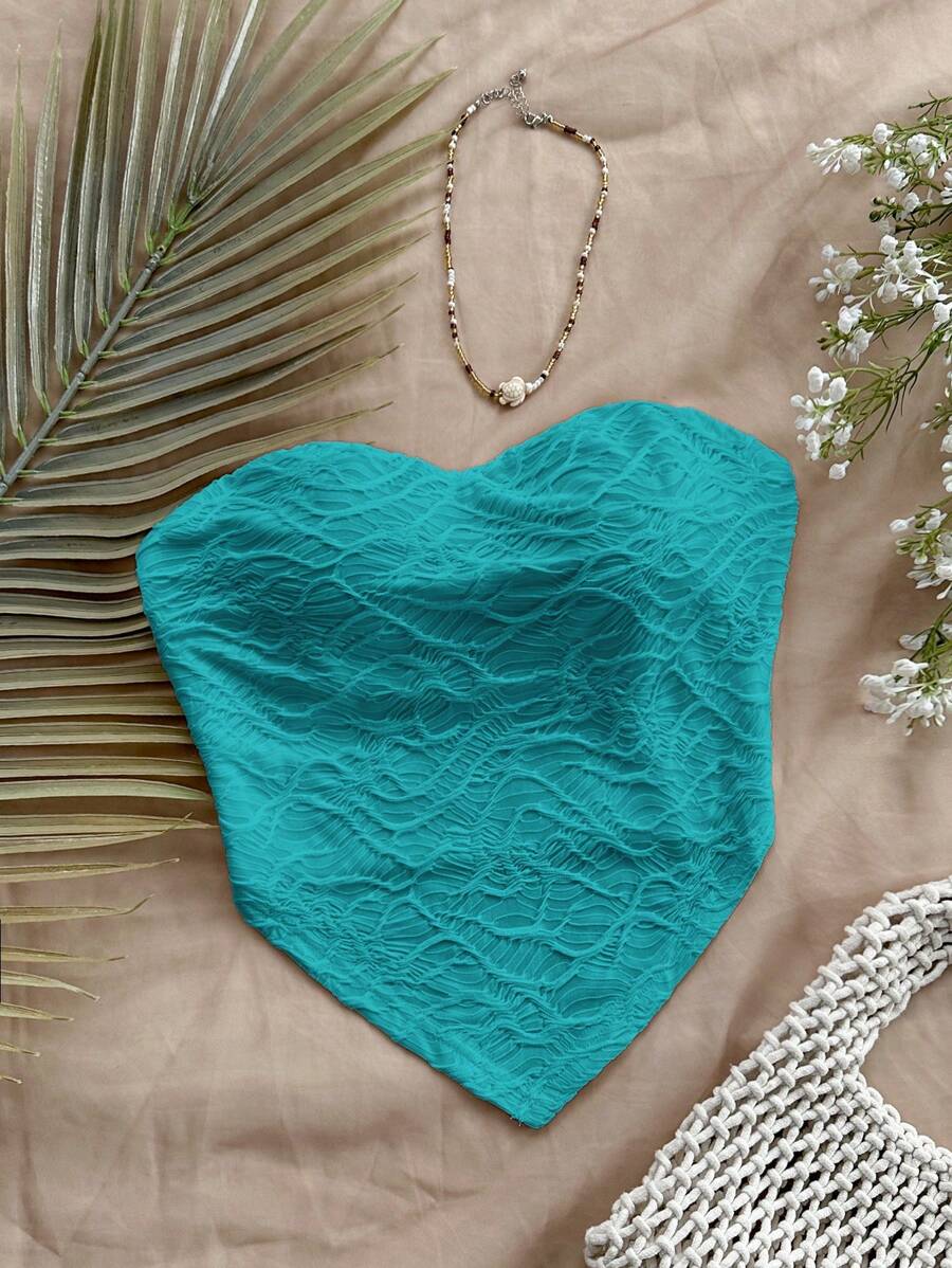 توب نسائي قصير بدون أكتاف بلون سادة من Soleia