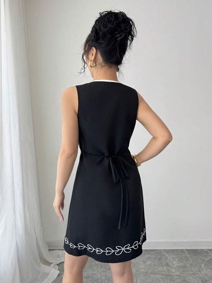 فستان Elenzga أنيق بدون أكمام بتطريز وربطة خصر بتصميم رقبة V