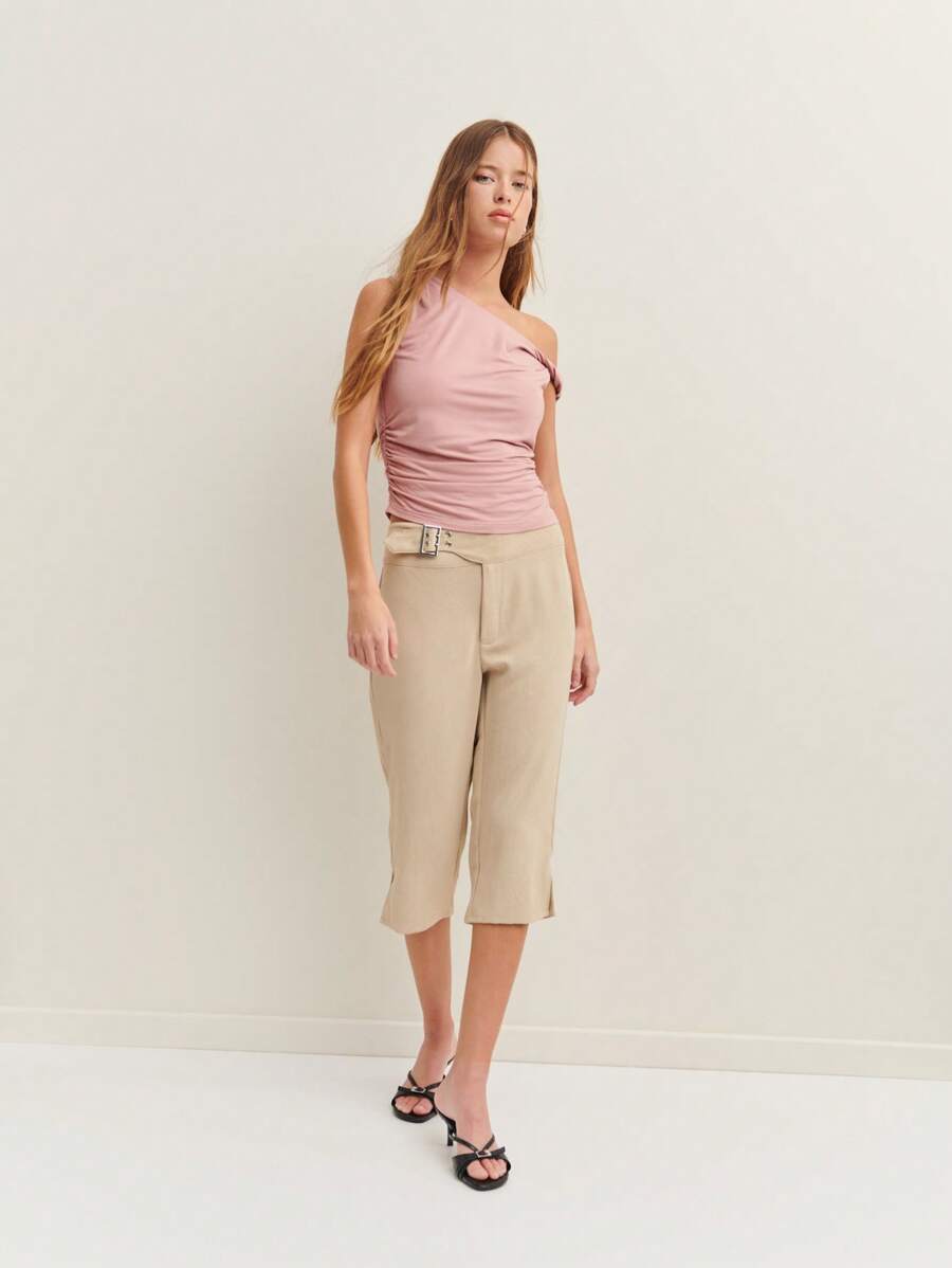 بلوزة نسائية بياقة غير متناظرة بقصّة ضيقة – shein