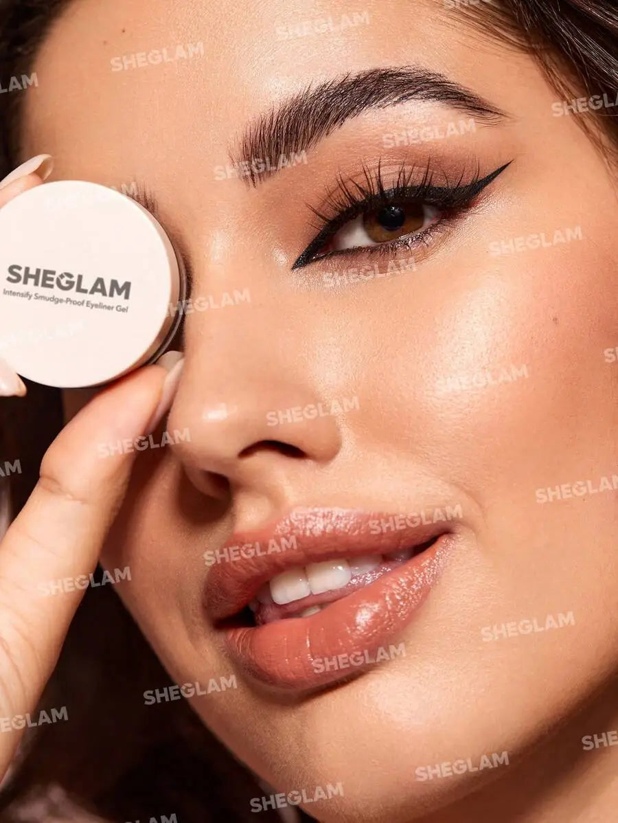 جل تحديد العيون SHEGLAM Intensify Smudge-Proof - أسود، مقاوم للماء، يدوم طويلاً