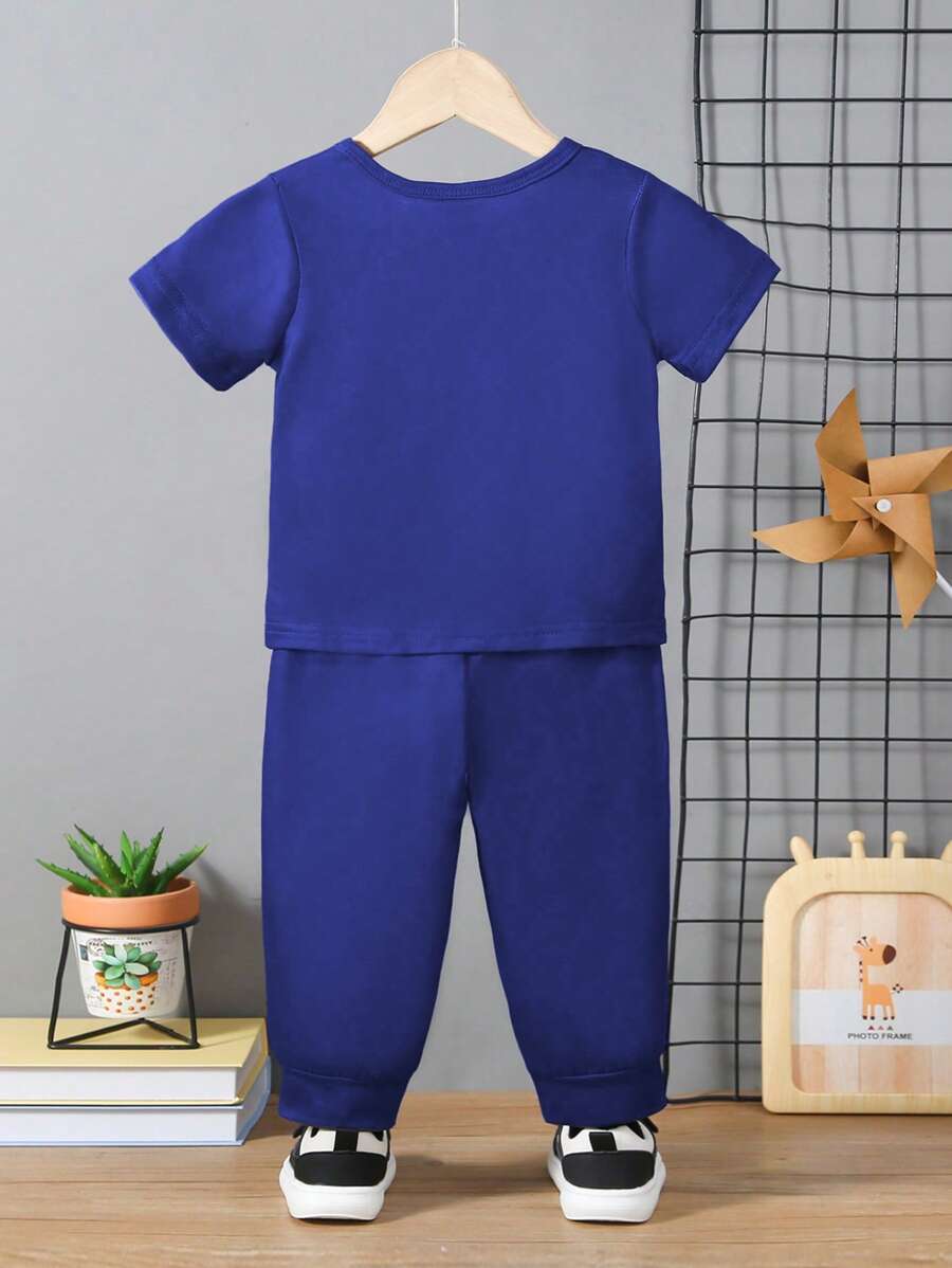 تي شيرت بطبعة كلب لطيف كاجوال من SHEIN Playful Pals مكونة من قطعتين للأطفال/الرضع