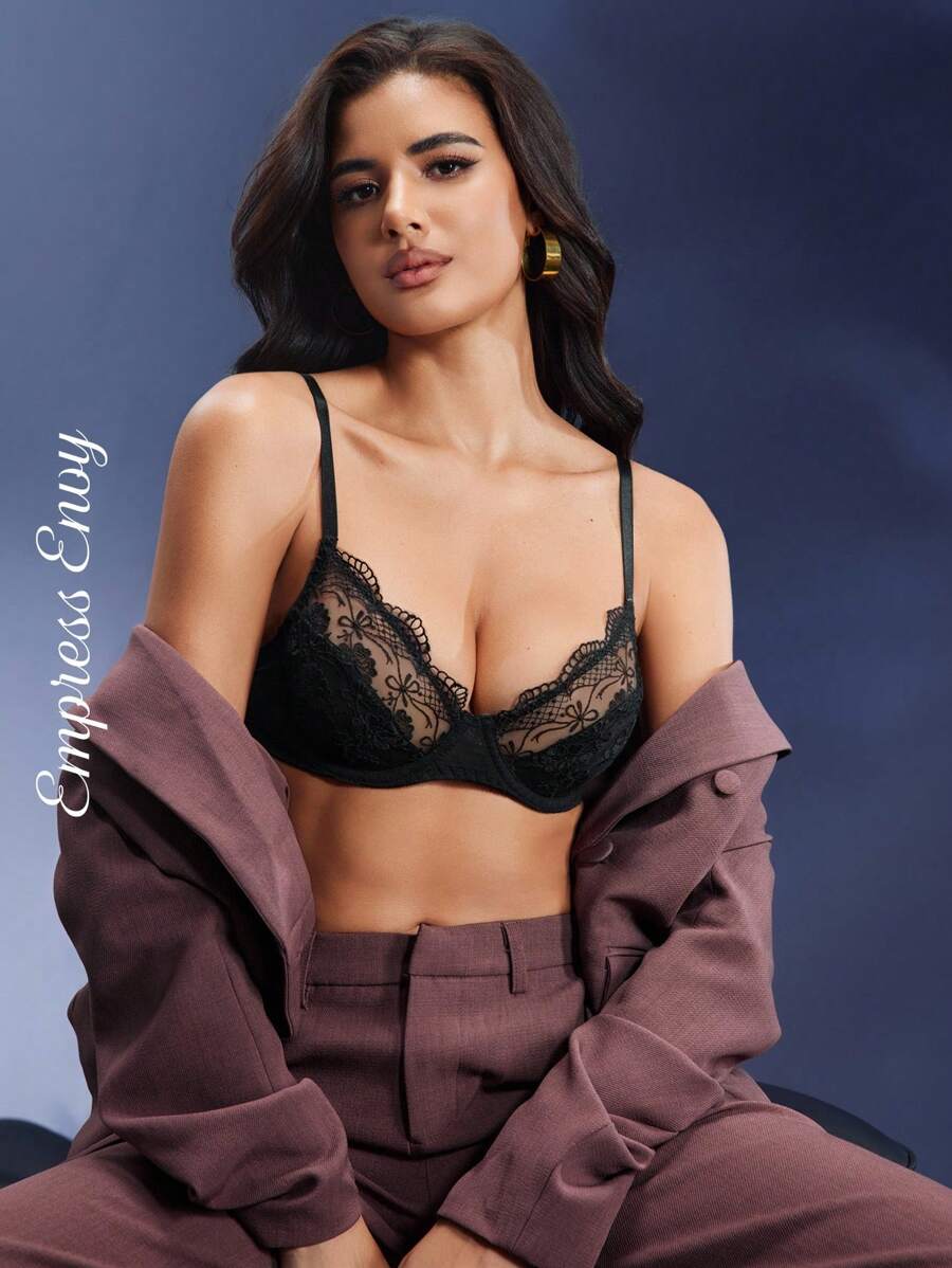 حمالة صدر نسائية بدانتيل متباين من DelicateAllure