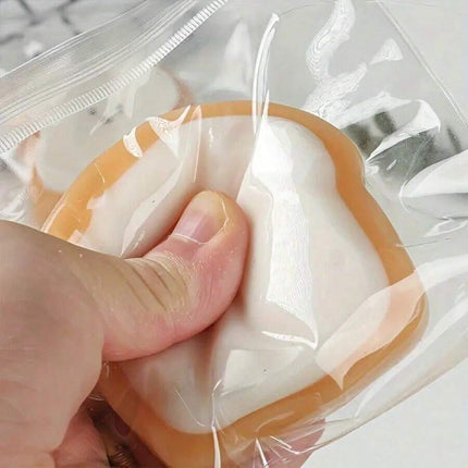 لعبة إسفنجيّة على شكل شريحة خبز – Squishy Bread لتخفيف التوتر بارتداد بطيء