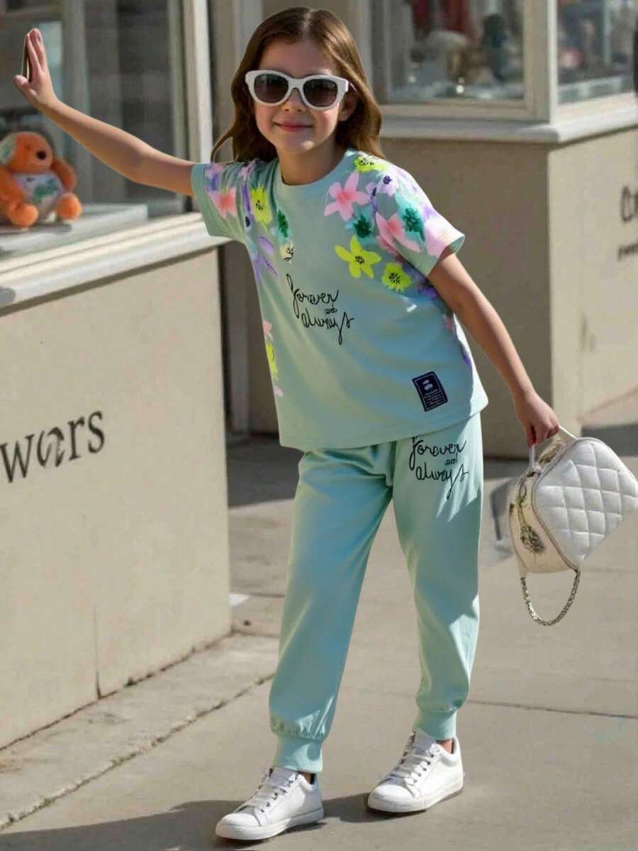 طقم بناتي 2 قطعة من شي إن – تيشيرت مزهر مع بنطال كاجوال مريح