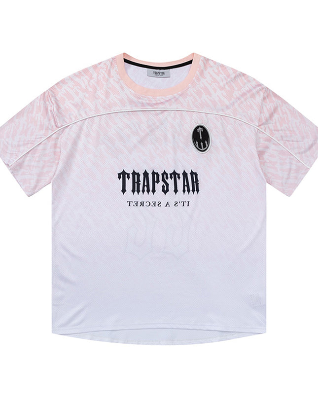 تي شيرت نسائي من Trapstar مطبوع عليها رسومات جرافيكية