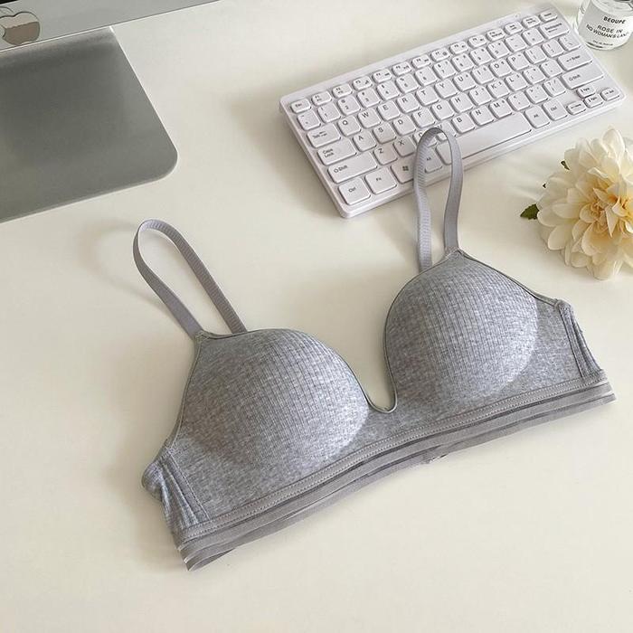 Women's Wireless Push Up Bra with Back Hook and Loop Durable Foam Seamless Solid for Girls