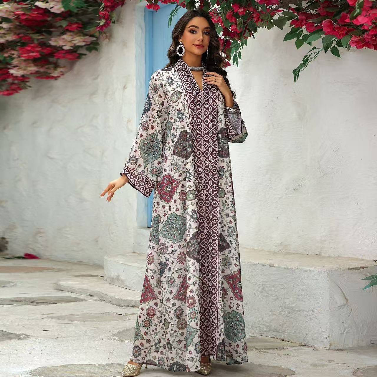 عباية بطبعات هندسية وزخارف شرقية من Shein