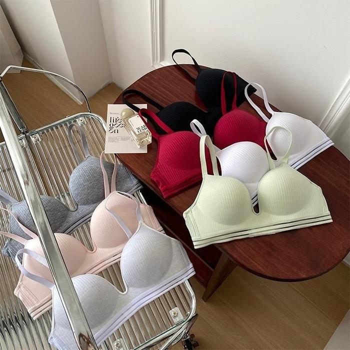 Women's Wireless Push Up Bra with Back Hook and Loop Durable Foam Seamless Solid for Girls