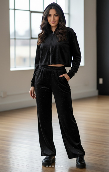 طقم نسائي قطيفة أسود من Shein