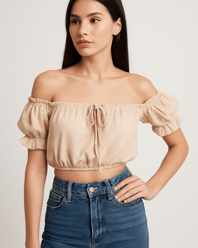 توب أوف شولدر (Off Shoulder) من Shein – بأكمام قصيرة وكشكشة أنثوية