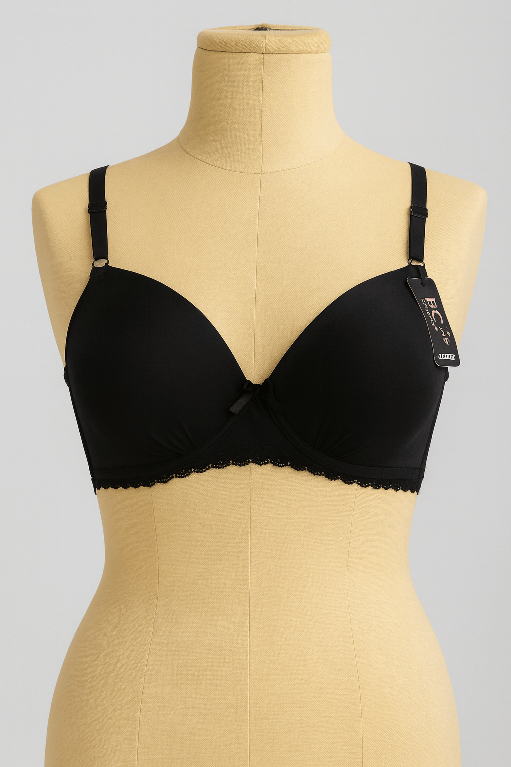 حمالة صدر سادة اللون بحاشية دانتيل – تصميم أنثوي بخامة مريحة ولافتة