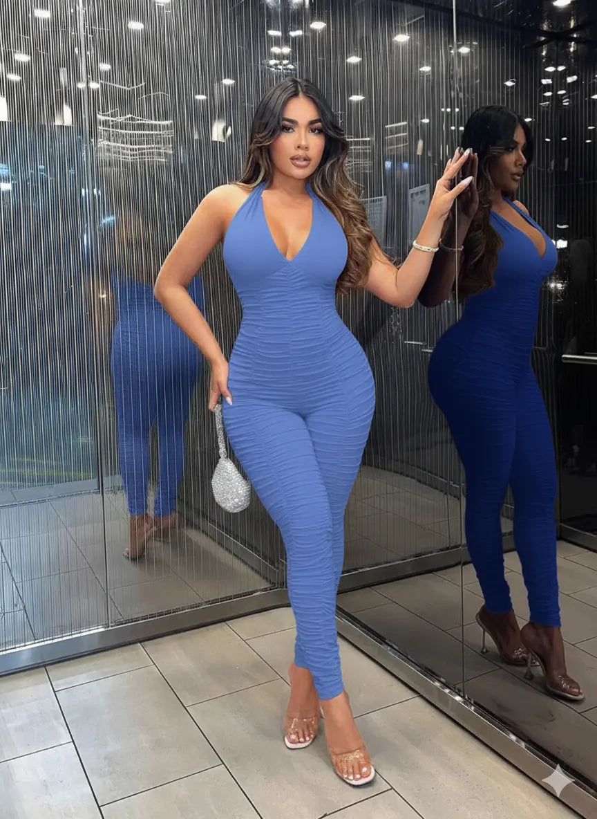 جمبسوت SHEIN SXY  بتصميم بسيط مناسب للصيف