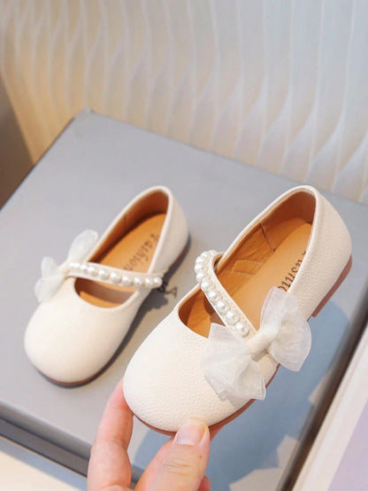 حذاء ماري جين بناتي بلون سادة وكعب مسطح 