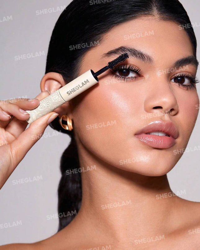 ماسكارا All-In-One (2×1) لتكثيف وتطويل الرموش بلون أسود، قابلة للغسيل من شيجلام