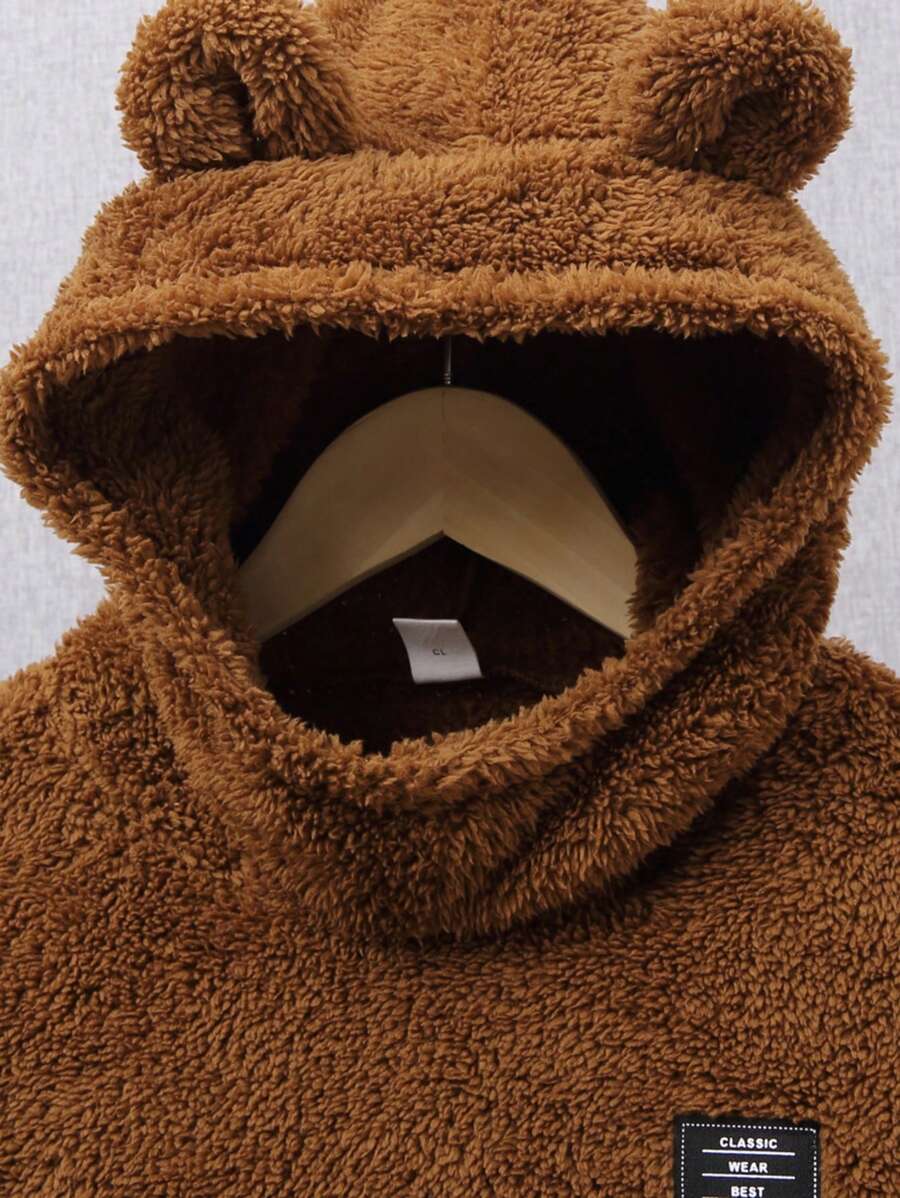 طقم ولادي من شي إن: هودي وبنطلون مزين برقعة وبتصميم آذان ثلاثية الأبعاد - سن 10 سنوات
